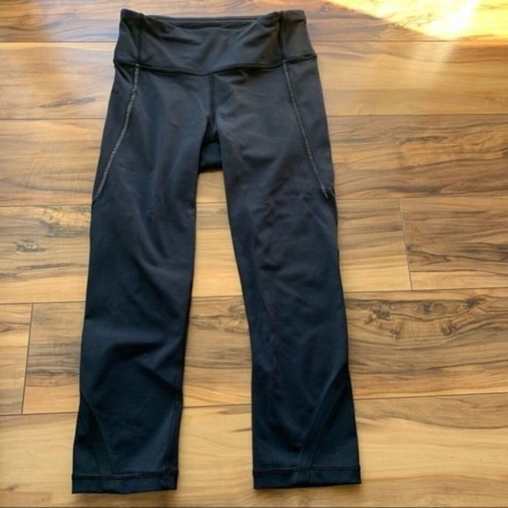 Lululemon black leggings 2